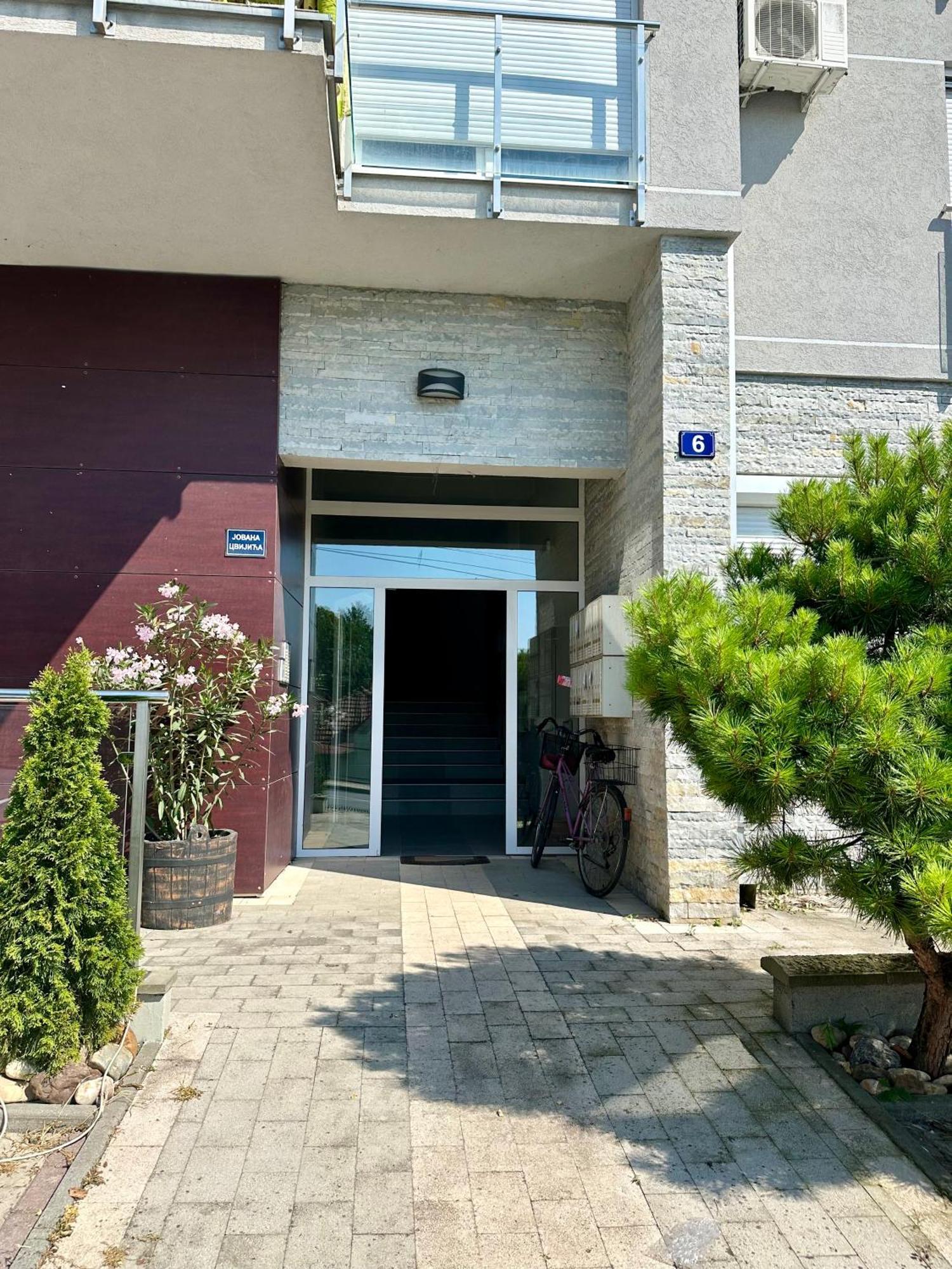 Apartman Floresta - In Front Of Japanese Garden, Enchanting Nature View, Spotless And Cozy Vrnjacka Banja Bagian luar foto